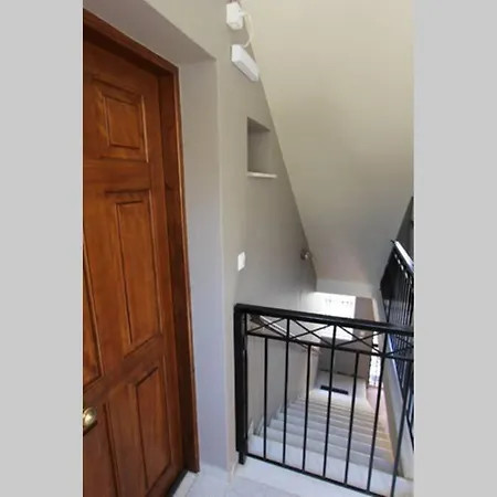 Cozy In The Heart Of The Town *