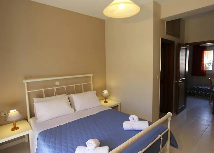 Cozy In The Heart Of The Town Διαμέρισμα *